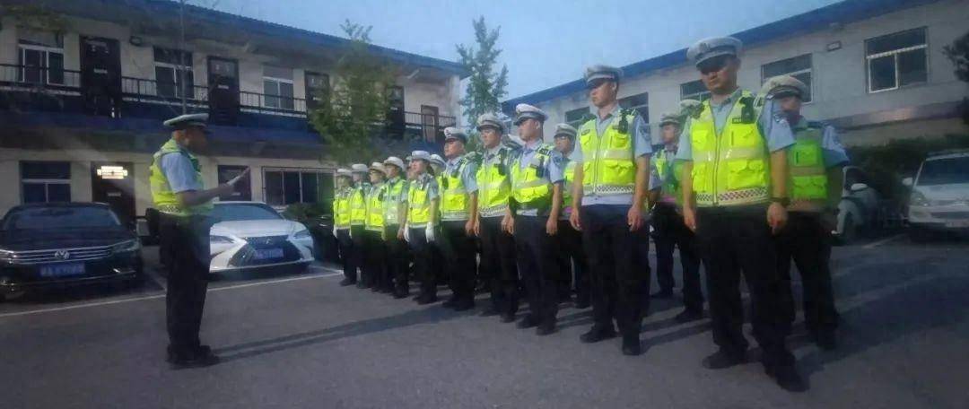 阎良交警：四项措施 护航中秋团圆路