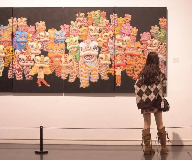 到郑州美术馆看新展喽！第十四届河南省美术作品展览综合画种作品展开幕