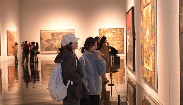 到郑州美术馆看新展喽！第十四届河南省美术作品展览综合画种作品展开幕