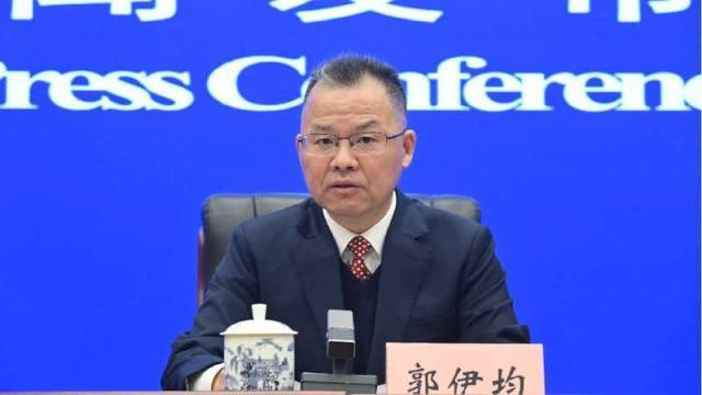 生态环境部答中青报：源头防控新污染物，三年识别566种新化学物质环境风险