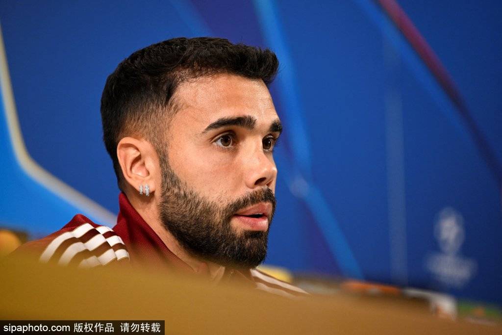 阿尔特塔解释刘易斯-凯利与恩瓦内里出场时间减少原因，人才竞争与战术需求成关键