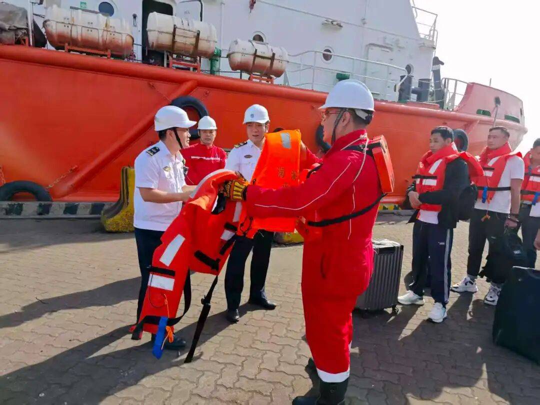 我为祖国坚守|履职尽责显担当