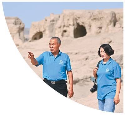 天山南北 文启新篇（砥砺奋进七十载 天山南北谱华章）